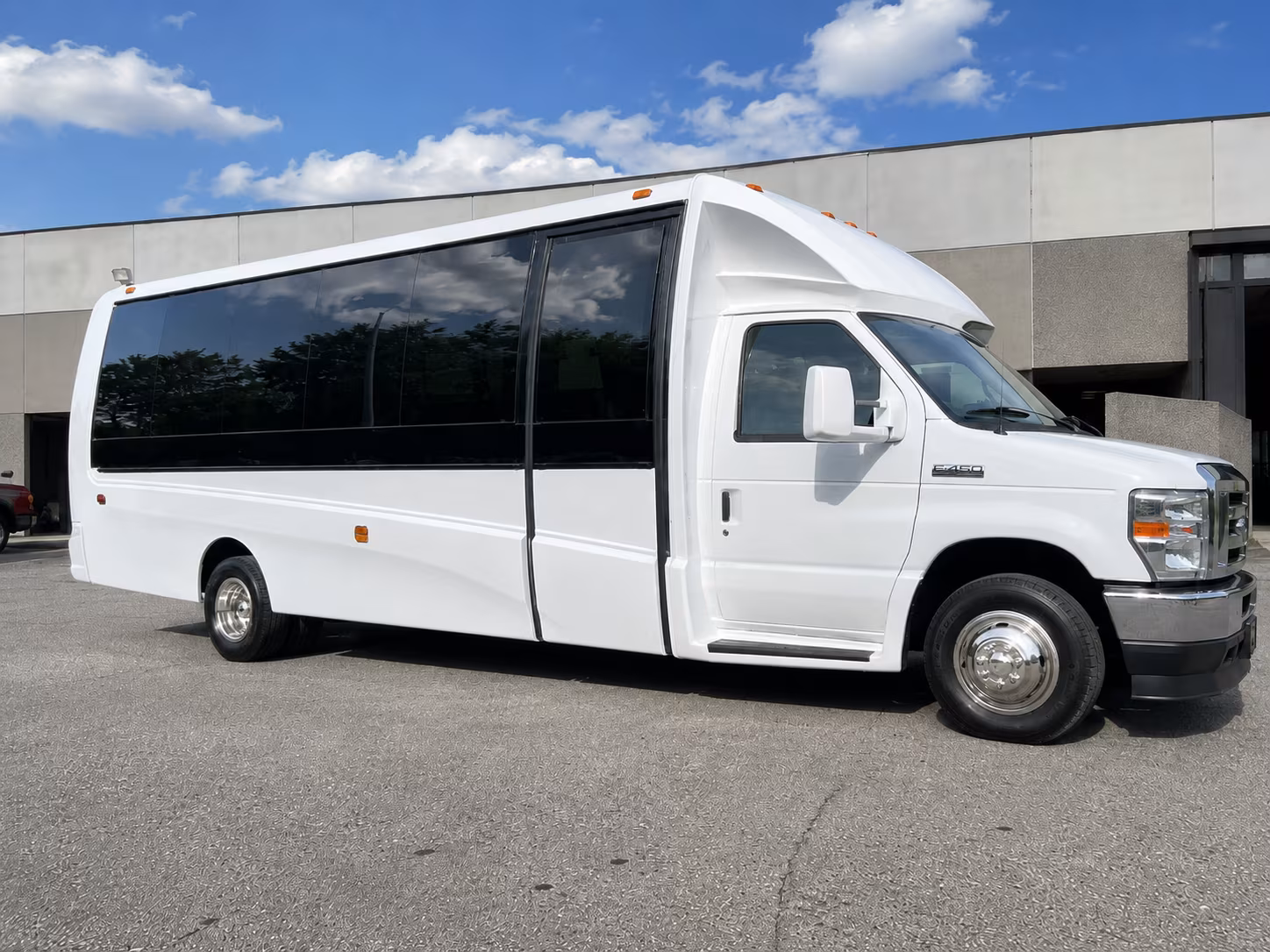 airport transfer buses between pharr and mcallen miller international airport