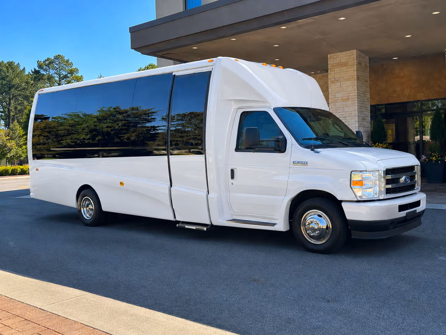 large scale shuttle buses for pharr trade shows and industrial events