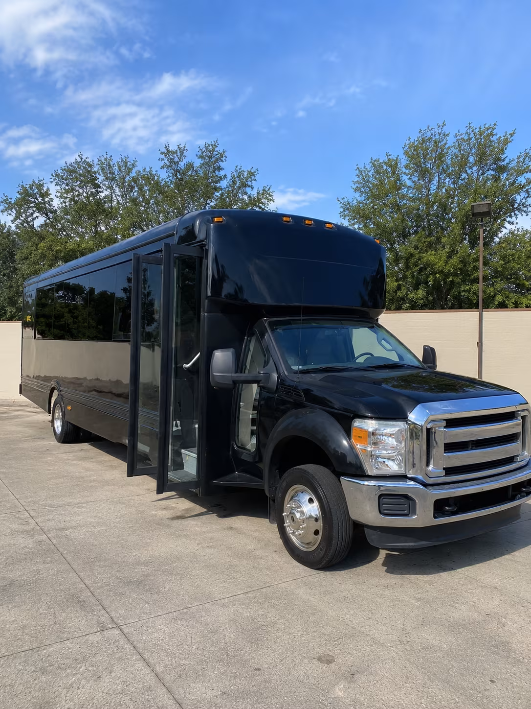 pharr 20 passenger party bus